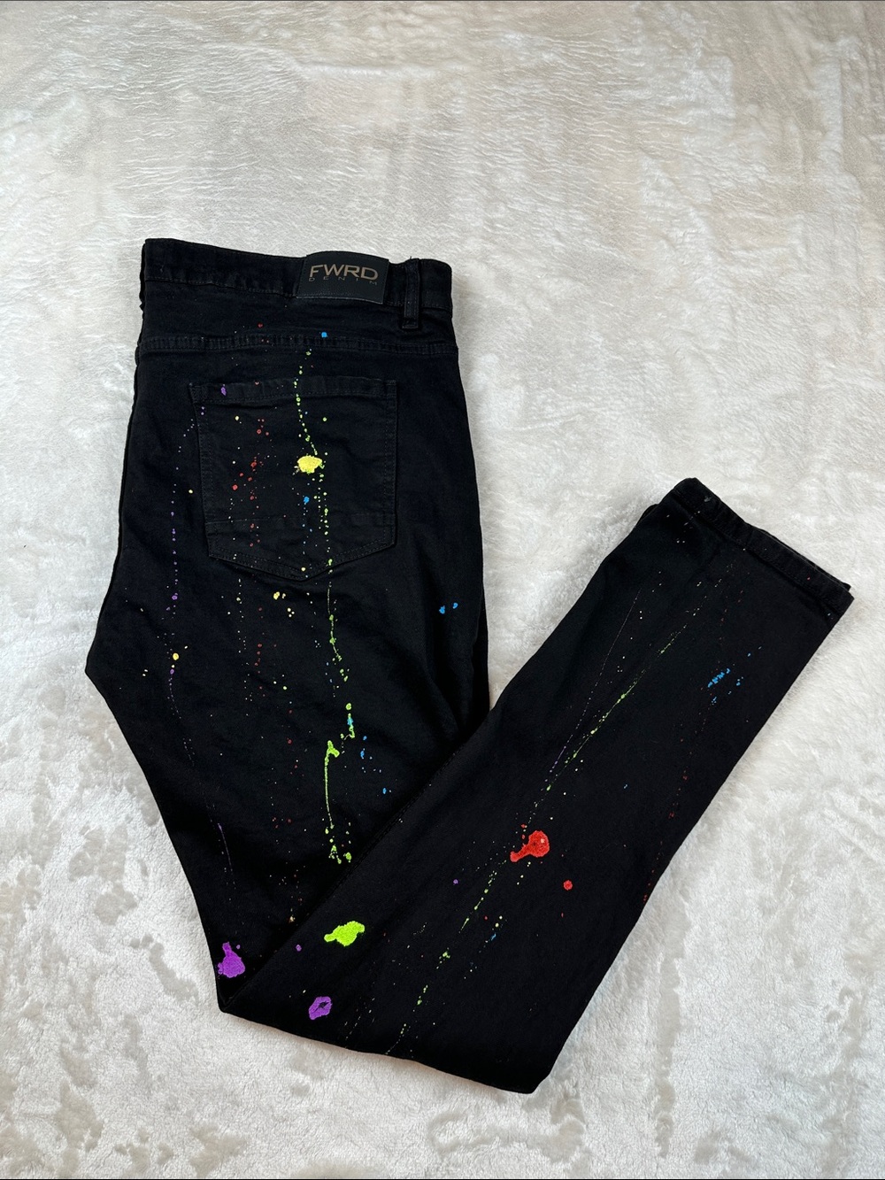 FWRD Denim Mens Size 40 Black Straight Jeans with Multicolor Paint-Splash Detail